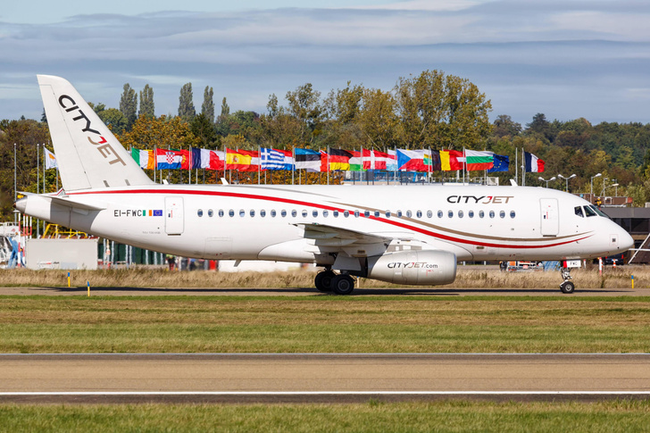 11 важных дат из истории Sukhoi Superjet